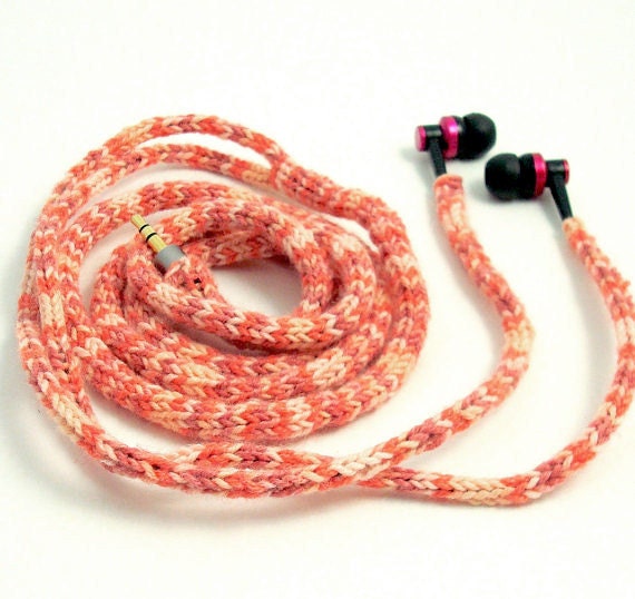 Tangle-Free Earbud Cozy, Coral and Pink