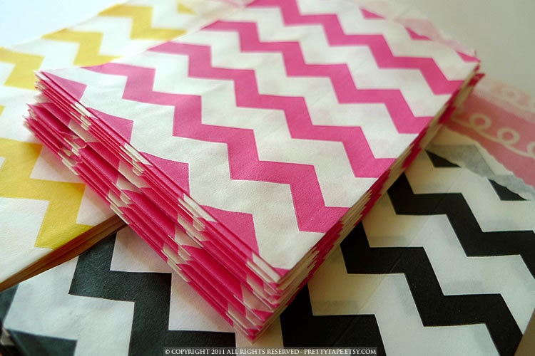Party Favor Bags PINK Chevron Stripe Pattern 2.75 x 4 in Popular Wedding, BIrthday Party Bags - Packet of 20