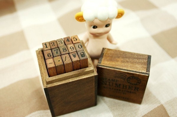 Antique Style Wooden Number Rubber Stamp Set