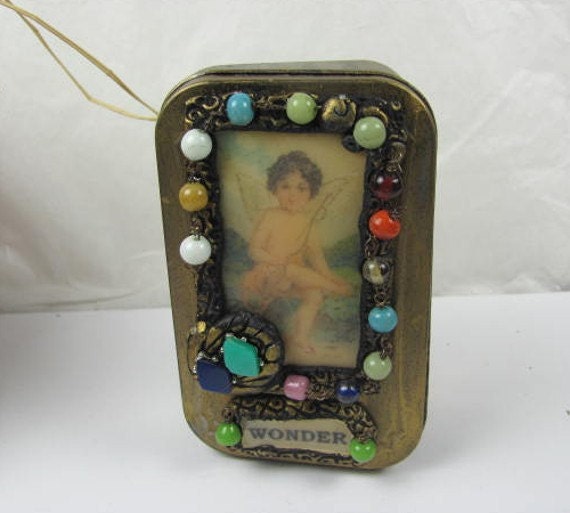 Altered Altoid Tin "Wonder" Decorative Presentation or Trinket Tin