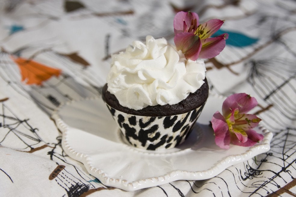 Cheetah Print Textured Cupcake Wrappers