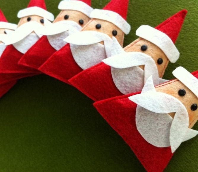 SALE-Sweet Santa Brooch SET of 6