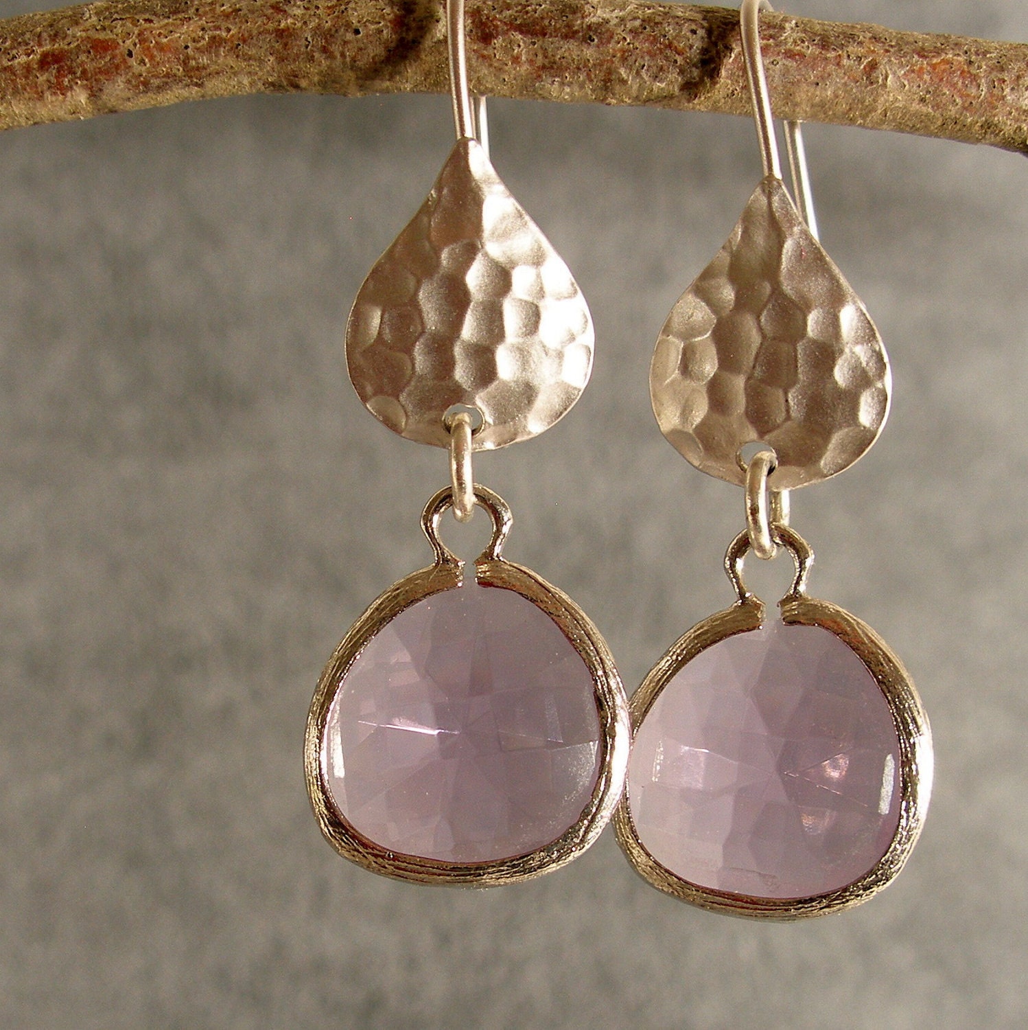 Lavender Glass Silver Bridesmaid Earrings, Hammered Silver Earrings, Lavender Earrings, Wedding Earring (189-1807)
