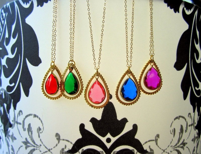 Colorful Necklace Vintage Jewel Choose Color by MinouBazaar