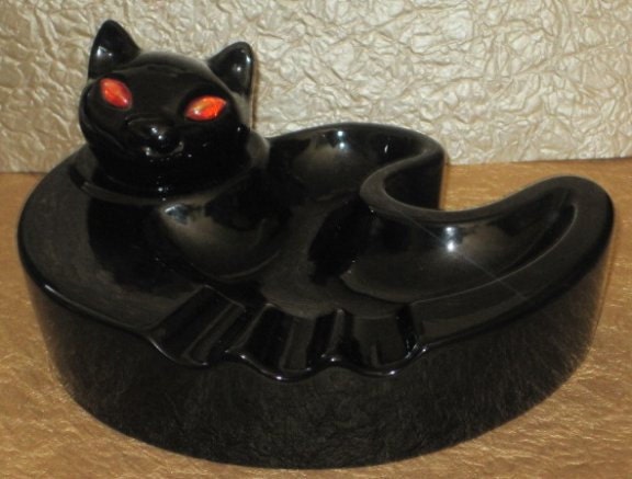 Vintage Deco Black Cat Ashtray with Glowing Orange Eyes - Excellent Condition