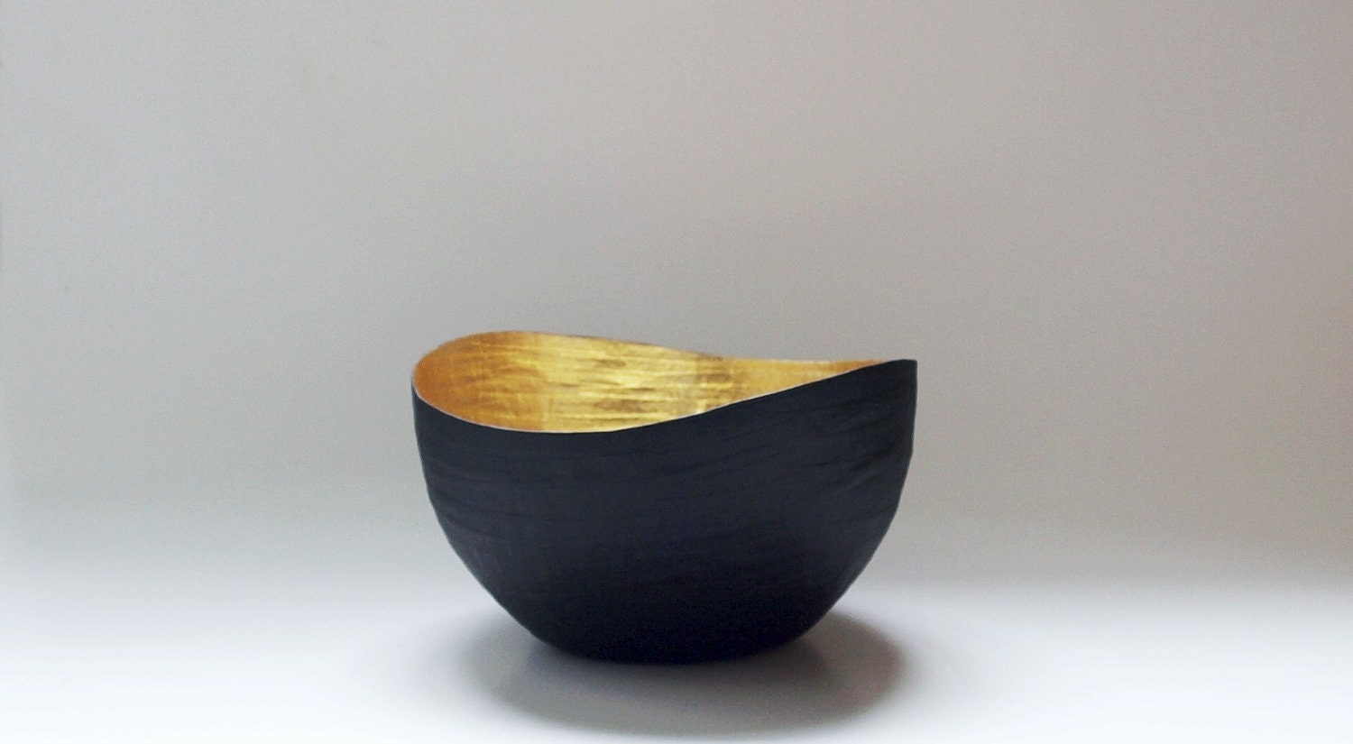 Paper Mache Vessel in Black and Gold - The Wavy - Made to order - etco