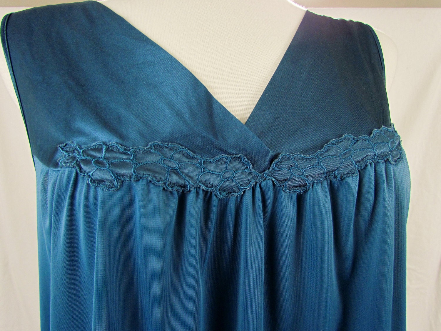 Vintage Vanity Fair short nightgown in rare deep teal color, size XL