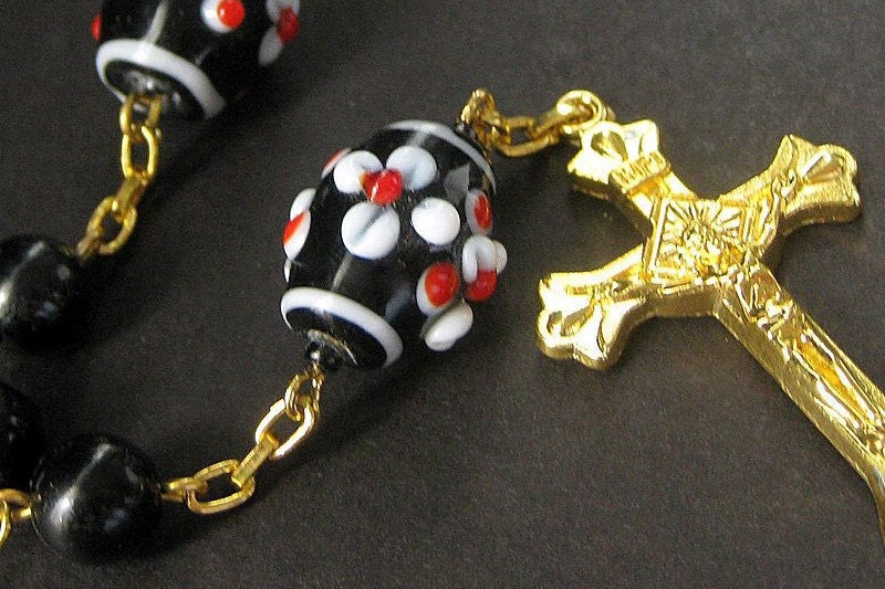 Pocket Rosary - Black, Red and White Floral Lampwork. Handmade Rosary.