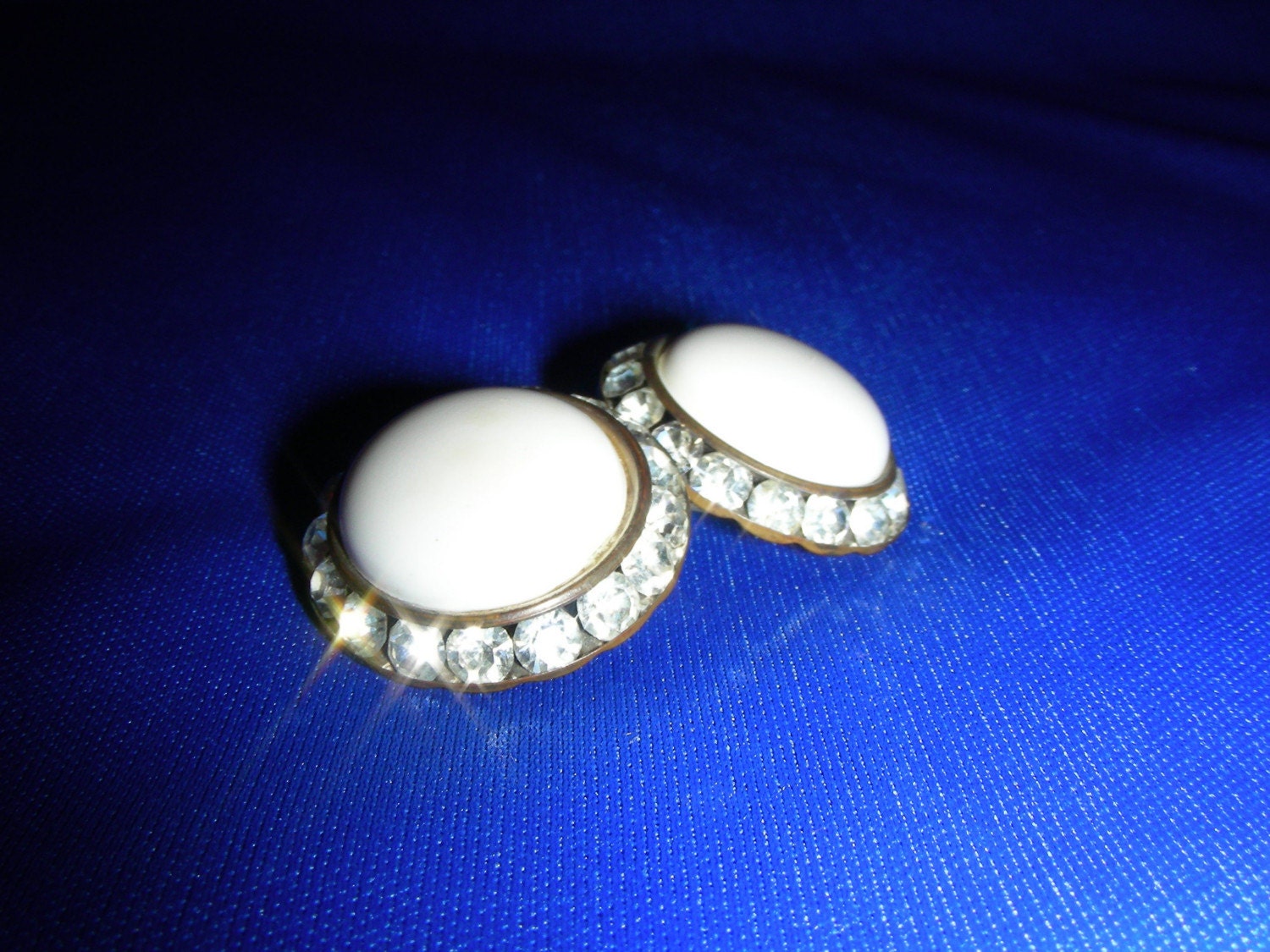 Showstopping Vintage Glam Rhinestone and White Earclips Extra Bling Jewelry