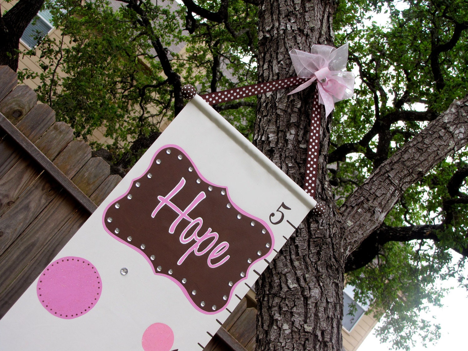 Pink & Brown Polka Dot Growth Chart