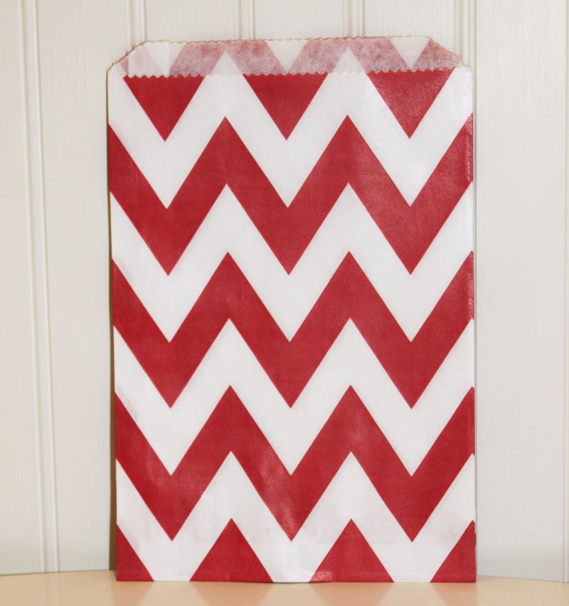 Chevron Stripe Favor Bags - 24 Red Chevron Stripe Bags - Candy Buffet - Wedding - Birthday - Bridal - Baby Shower - Vintage