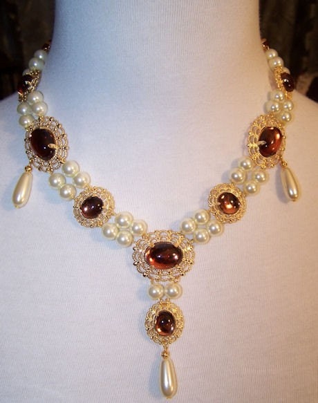 Topaz Lush - A Tudor Renaissance Necklace Set