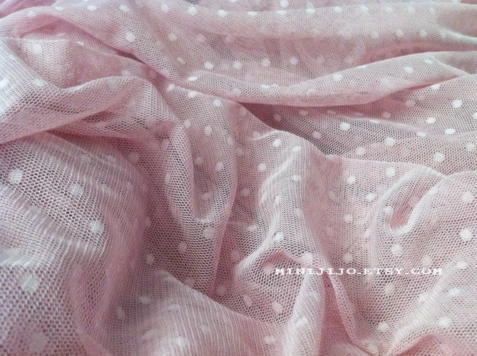 Fat Quarter Pink Lace Dot fabric 1/4 mtr.