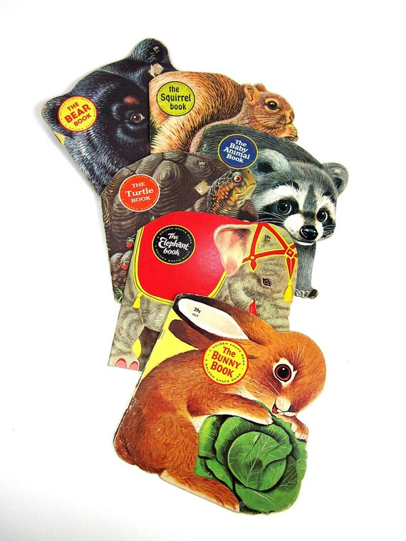 sale / Vintage GOLDEN SHAPE 15 Book Collection