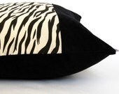 Zebra Print Pillow Cover 16' x 16' Black / Ivory
