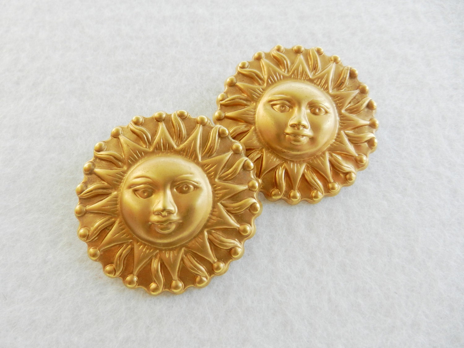 Vintage Italian 1970 - SUN earrings - original gilt brass -art.928-