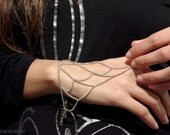 Frost Silver Chain Hand Harness