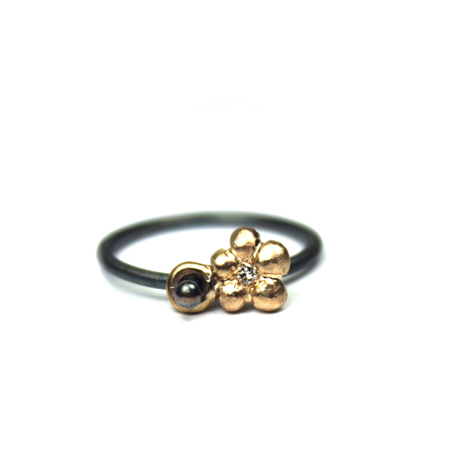 CUSTOM LISTING FOR Mariya - Dark Silver Gold Diamond Daisy Ring - Dancing Daisy
