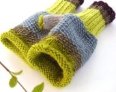 Green gloves, Fingerless green gloves, women gloves - RainbowMittens