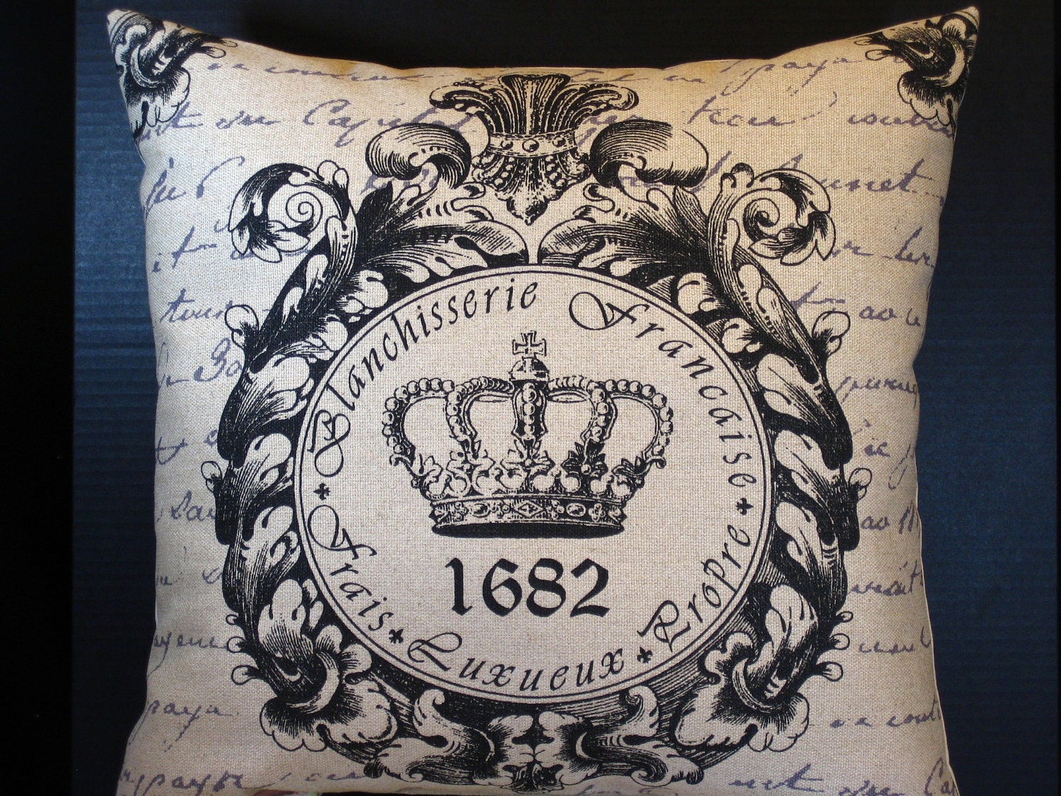 Pillow French Royal 20 Inches