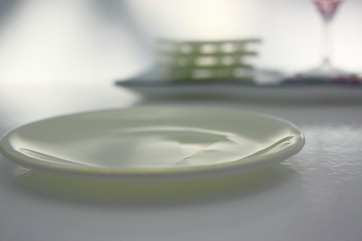 Fused Glass Plate 6" - Lemon Yellow Blush