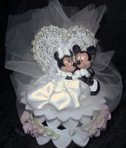 Mickey  Minnie Wedding Cake Topper on Mickey Mouse And Minnie Mouse Wedding Cake Topper By Sandhillkar