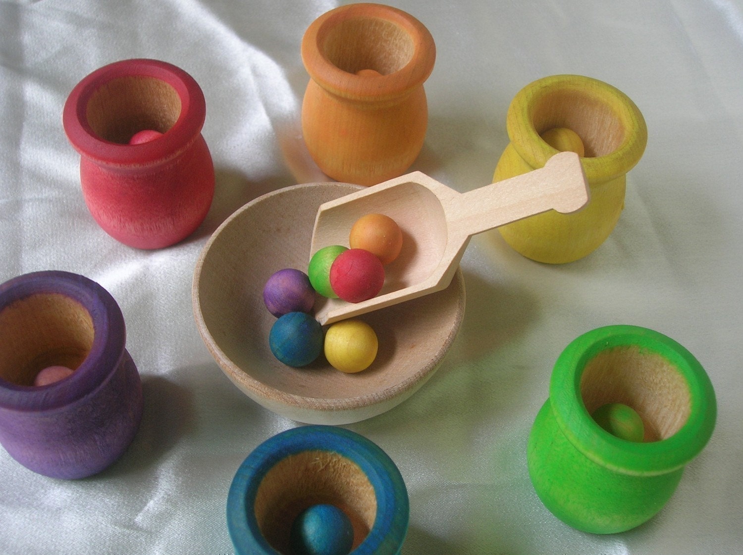 Montessori Toy Rainbow Matching and Sorting Game in a Tin Box - Wooden Ball, Scoop and Cups Play Set for Boys and Girls