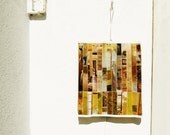yellow stripes umbu lamp