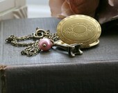 Oval Locket Necklace, Eiffel Tower Jewelry, Oval Vintage Locket, Eiffel Tower Necklace  -Parisienne Charm