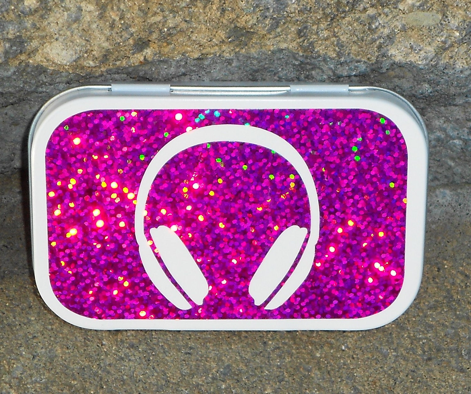 Pink Glitter Headphones Tin Large White Altoid hinged tin perfect for ipod mp3 player earbuds