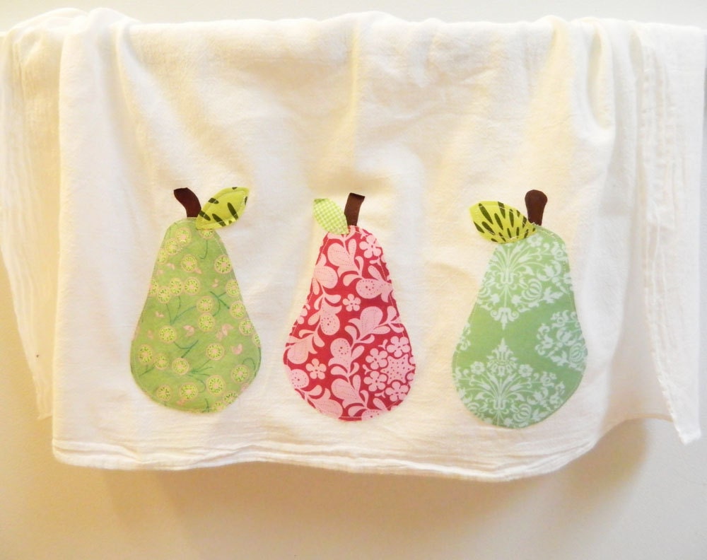 Kitchen Dish Towel with pear applique