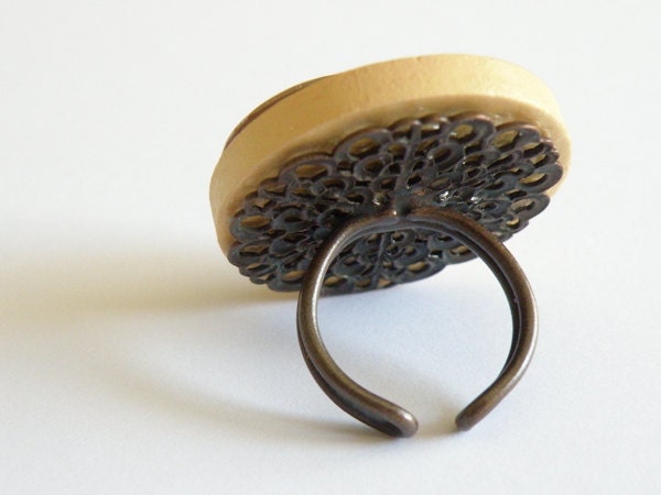 Wooden circles ring - VANILLA & CHOCOLATE DOTS