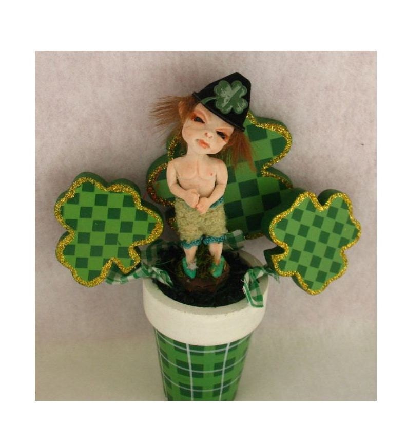 St. Patrick Irish 3" Elf in flour leaf clover pot OOAK Fairy Fairies Fantasy Sculpture