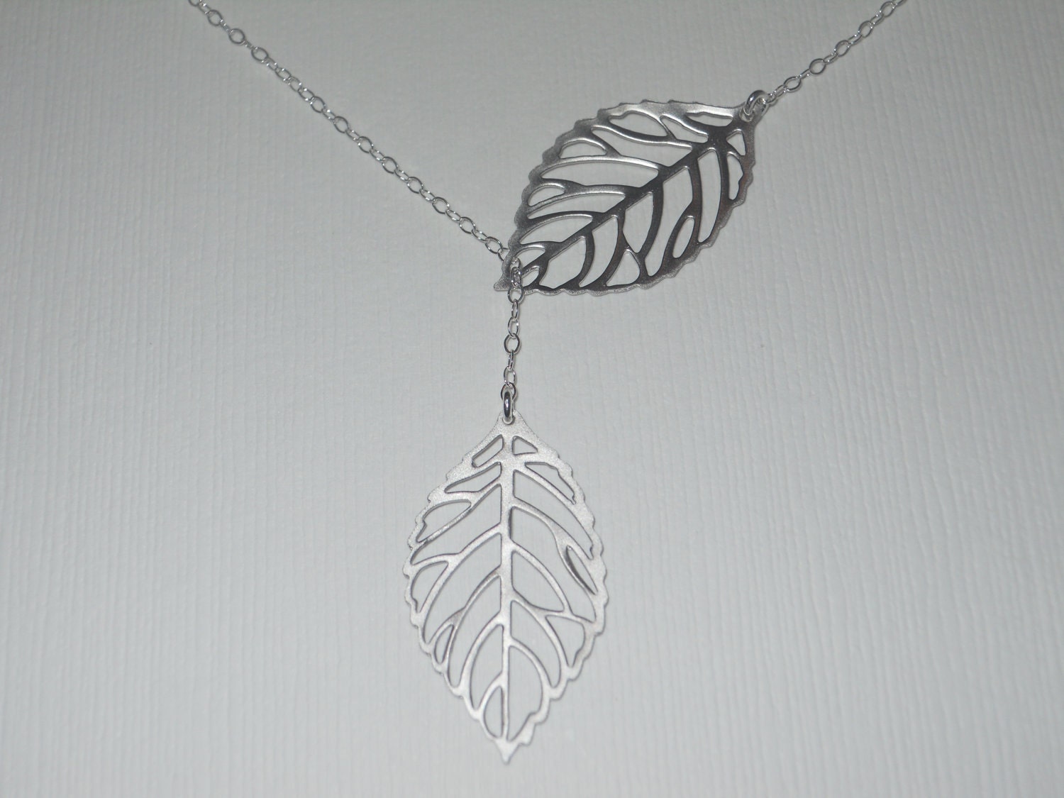 Leaf Lariat