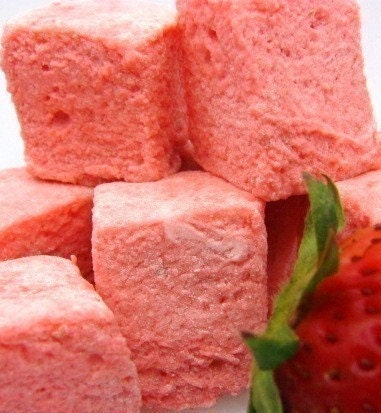 Fresh Strawberry Marshmallows