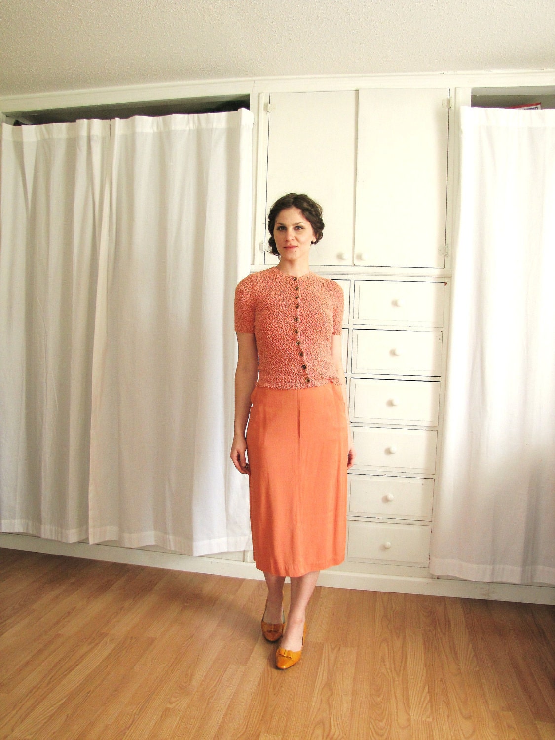 18% Off Sale Vintage 1940's Salmon Boucle Skirt Suit