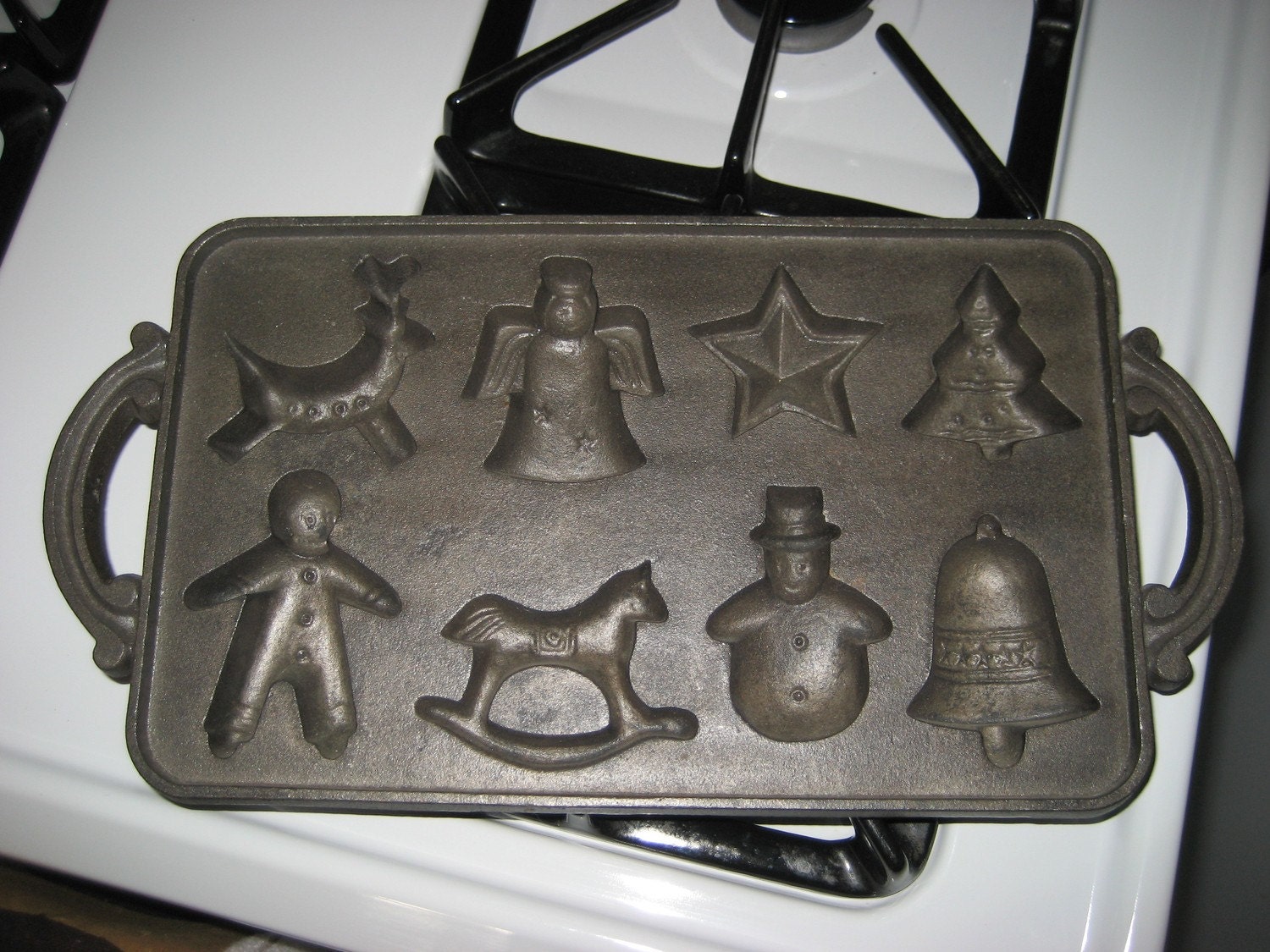 Cast Iron Christmas Bake Molds
