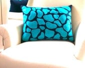 Exotic Jungle - A Sassy Pillow with A Giraffe Pattern - 14 x 19 inch pillow