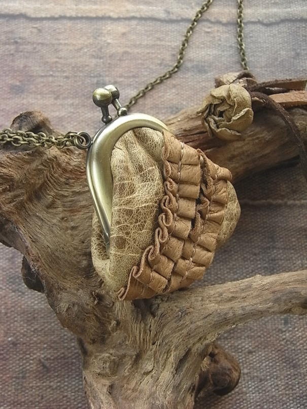 mini purse necklace - rou and hida