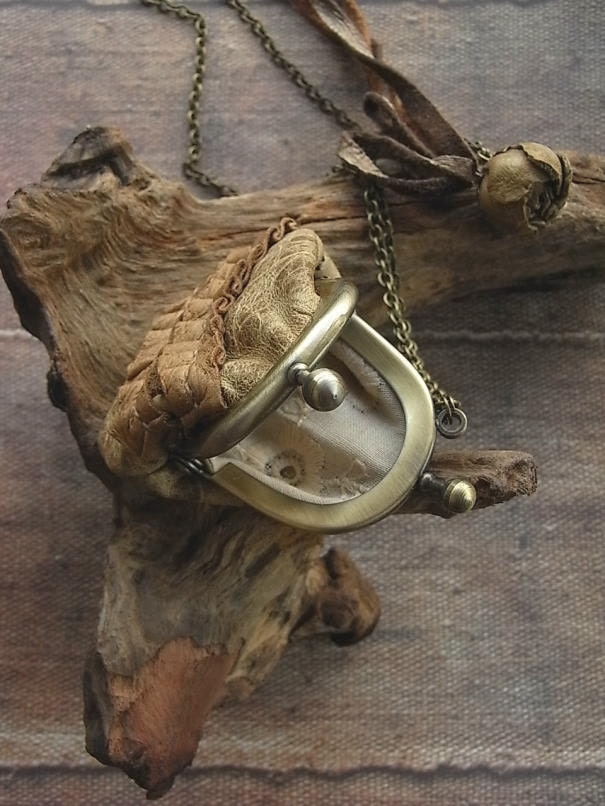 mini purse necklace - rou and hida