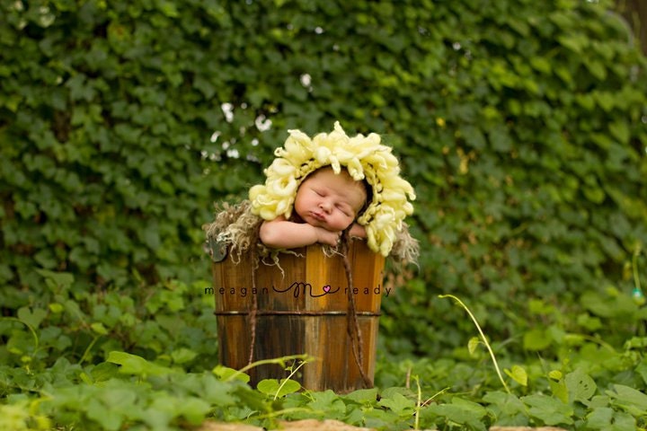 Flower Bonnet Photo Prop CROCHET PATTERN includes 2 petal options PDF 61