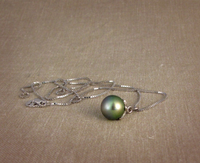 Tahitian Pearl Sea Star Pendant (14K) Made to Order