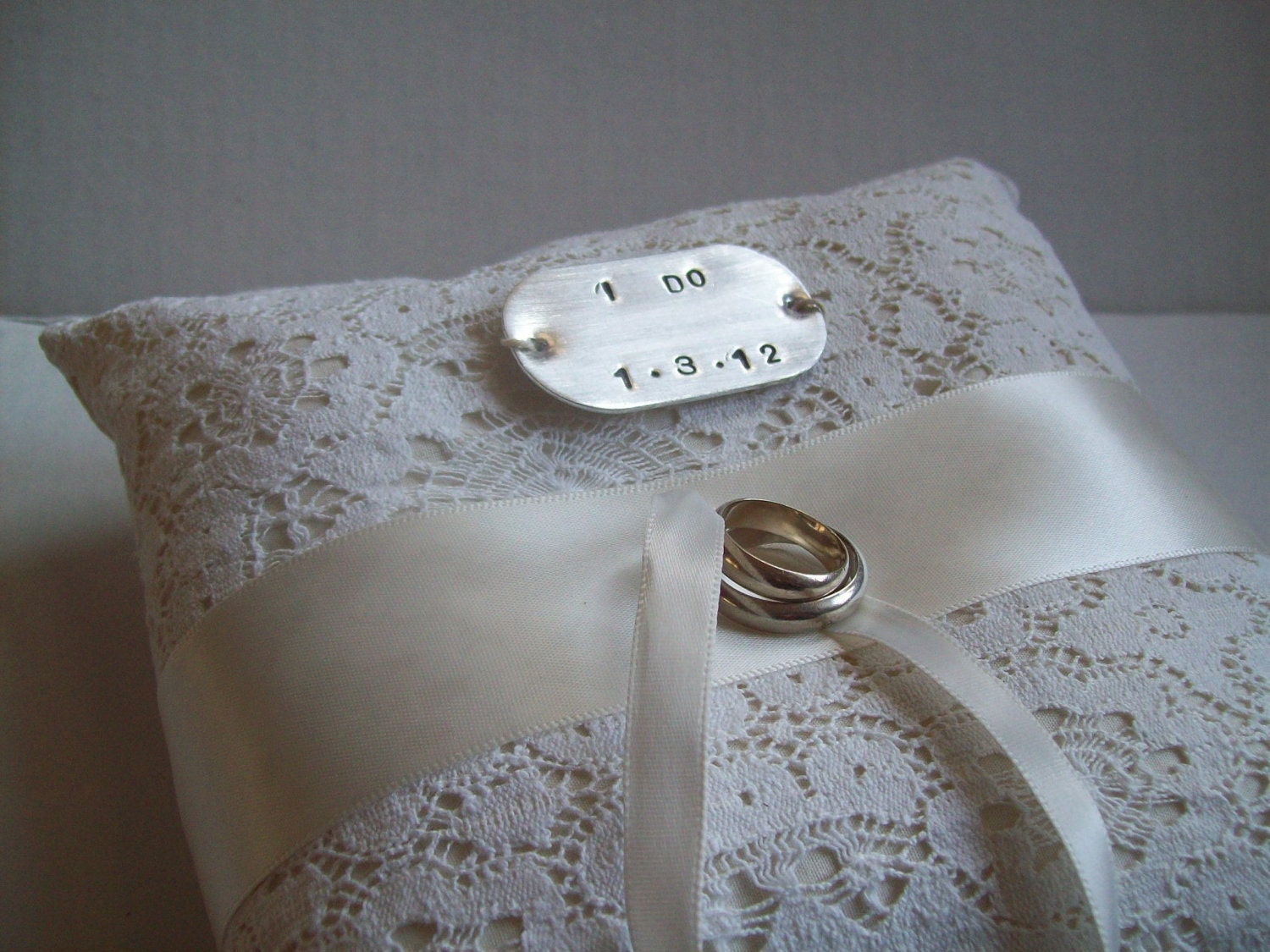 CUSTOM ring pillow