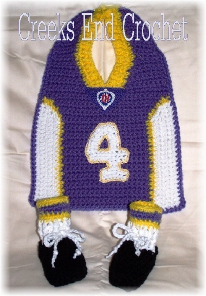 Little Quarterback Football Bib and Bootie Costume Crochet Pattern PDF - INSTANT DOWNLOAD.