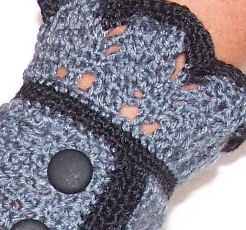 Sharon Mitts Fingerless Glove Crochet Pattern PDF - INSTANT DOWNLOAD.