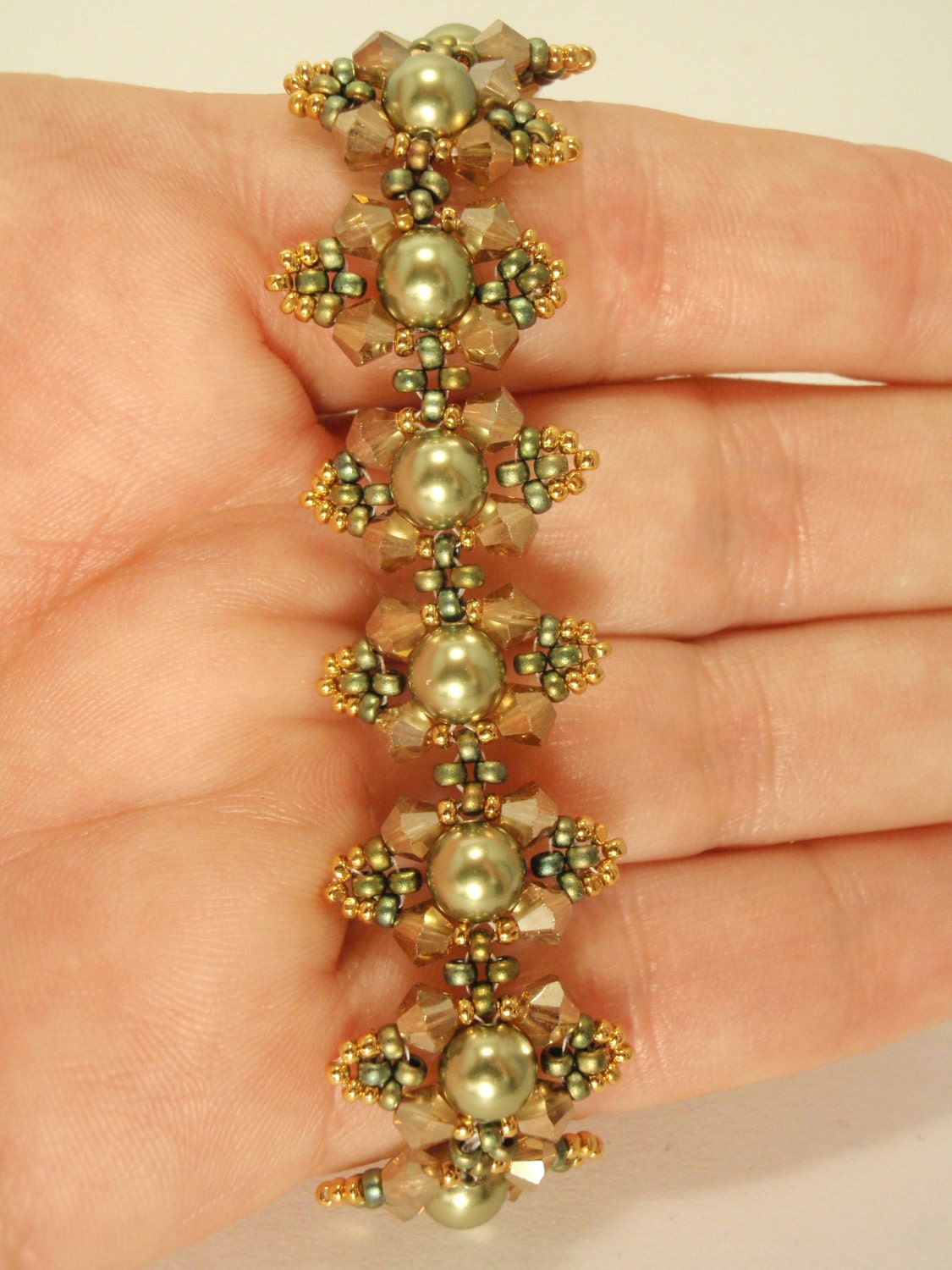 Instructions for Galadriel's Circlet of Elanor - Beading tutorial