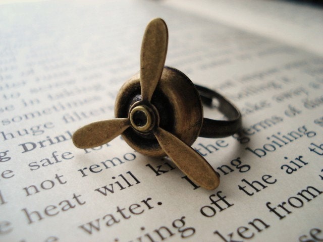 Steampunk Ring, Antiqued Brass Spinning Propeller on Adjustable Base, Novelty Ring, Geekery, Aviation Jewelry