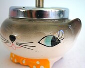 The Cat's Meow - Vintage Cozy Kitten Plunger Ashtray