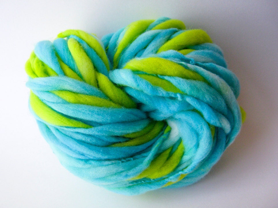 Super bulky handspun rainbow yarn in hand dyed merino wool - 64 yards
