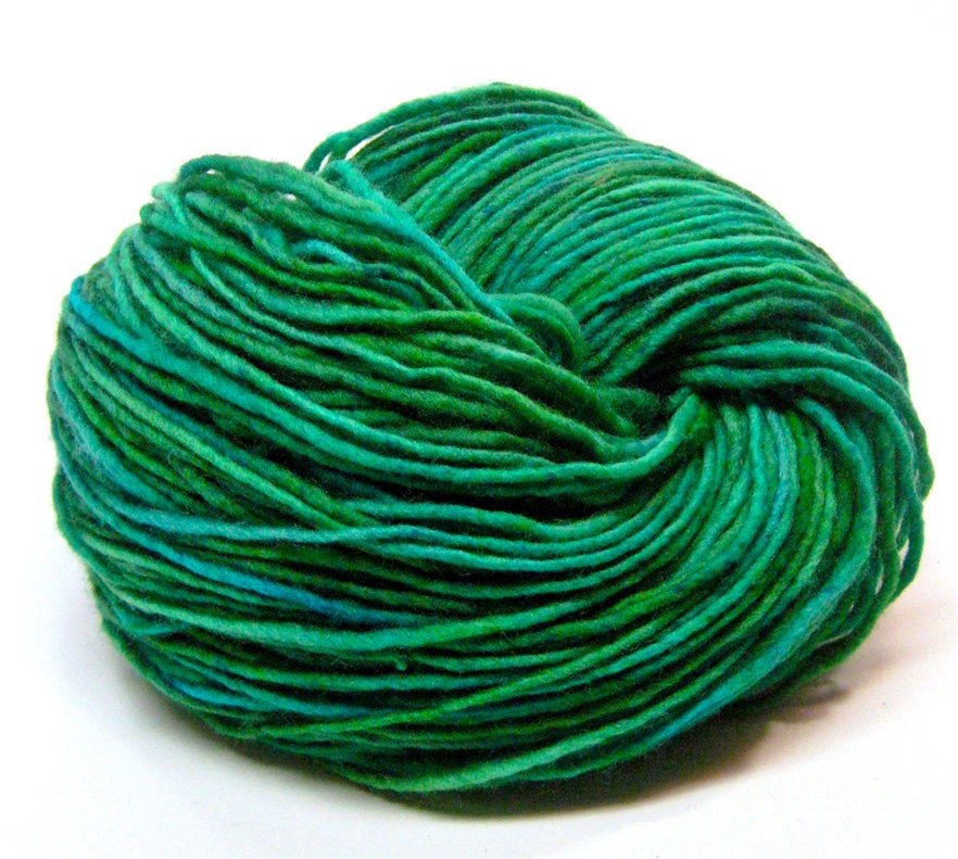160 yards handpainted green yarn in 100% merino wool, heavy worsted/aran weight - 3.7 ounces/ 104 grams